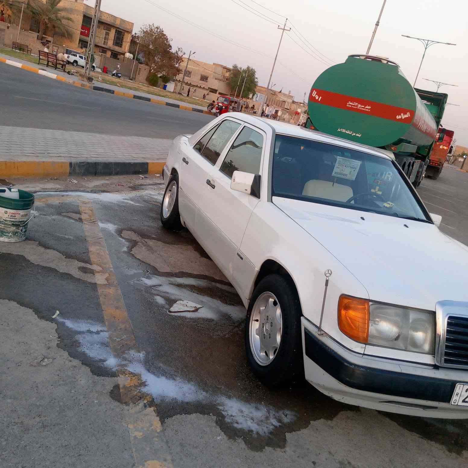 سلام عليكم شباب مارسدس دب سياره تخم تاير حداديه كله جديد خير من الله سياره رقم واسط انكليزي سياره بلاديه عنكبوت بطنهه نضيف خير من الله وبديهه كفاله الاستفسار تصال عله صاحب سياره (مكلف بل نشر )***********
