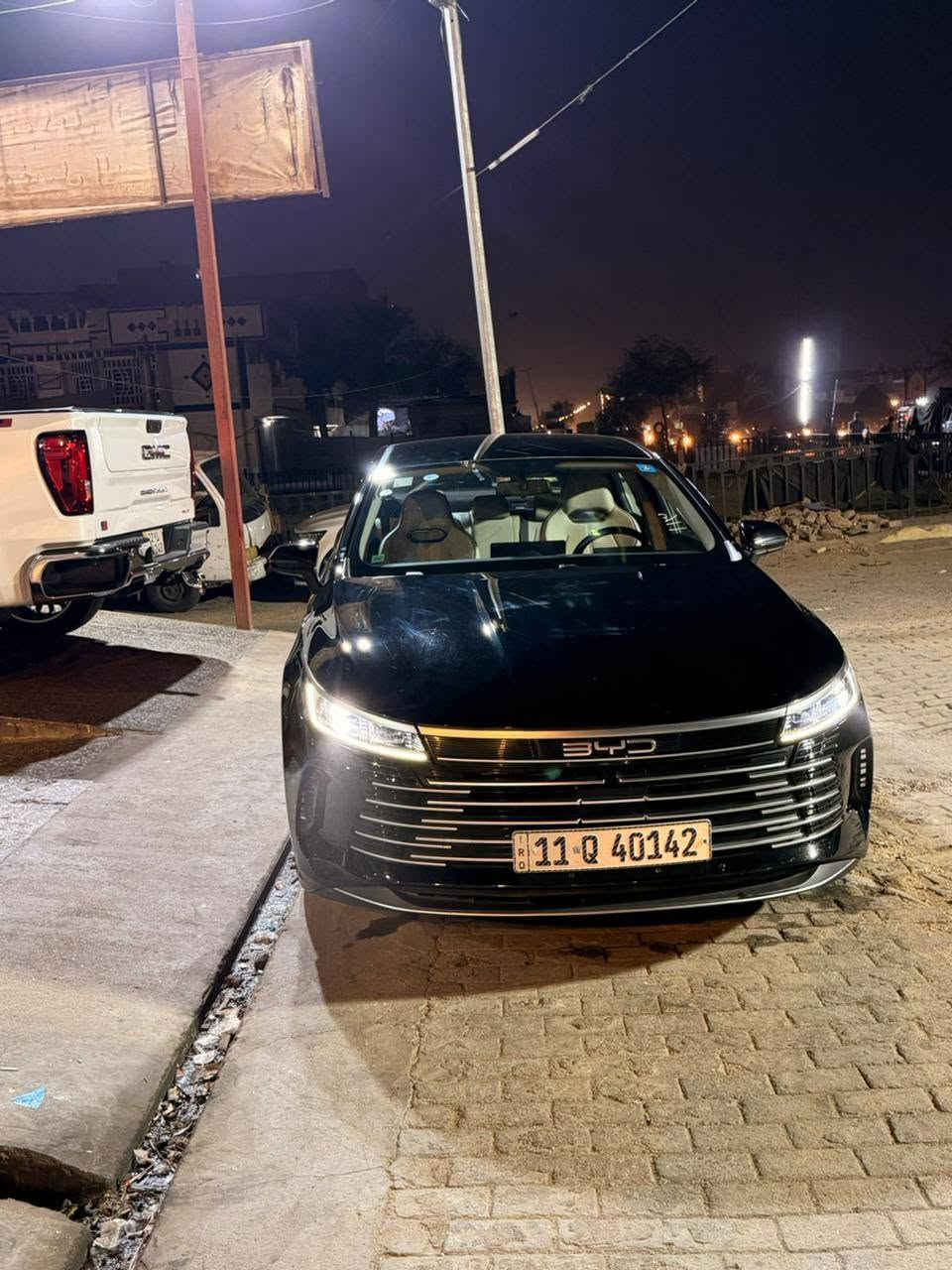سلام عليكم BYD دسترويل 2025
السياره بعدها على وضع الشركة مكفوله
مكفوله كفاله عامه من صبغ وتبديل وحالوب وPDR
فول مواصفات لون أسود
كل ملحقات موجودة
مكان بغداد بلديات
ماشيه 10000 ألف 
الرقم***********
