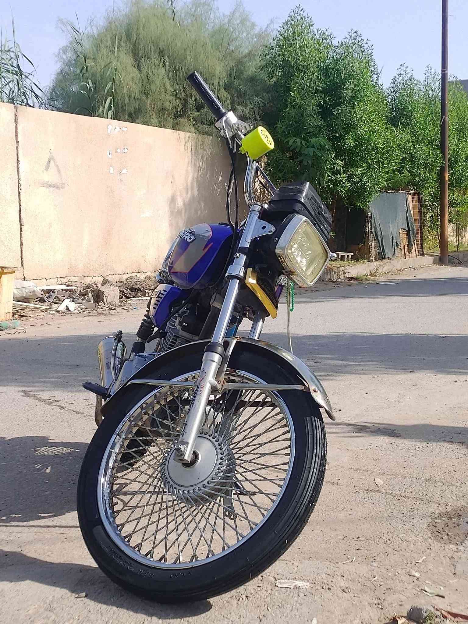 سلام عليكم درجه نامه برو اربعه كير مكينه خير من الله درجه نضيفه مكفوله من كلشي سعره 400 الرقم ***********
