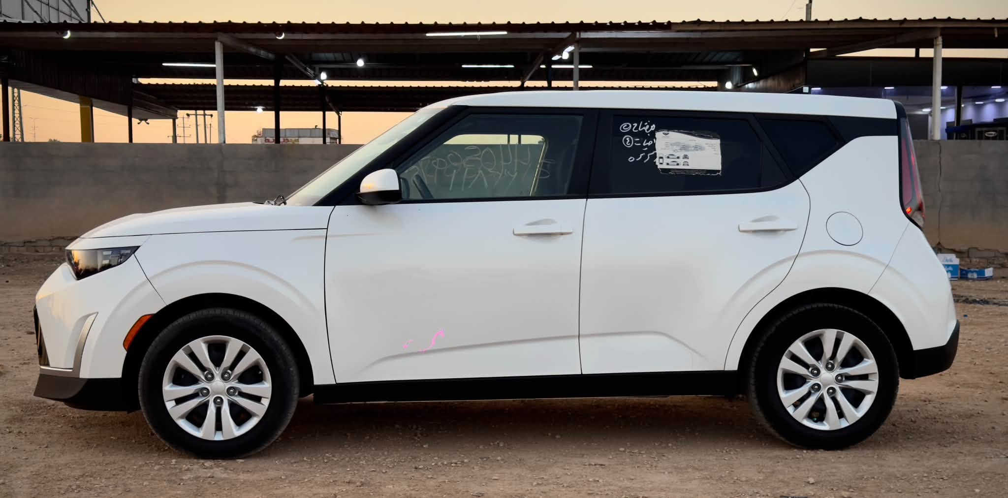 Kia soul lx 2024
سول 2024
الضرر :صبغ مقدمه بنيد  فقط رادترات وتبريد بلادي على وضع الشركة ليبل واحد📄
اللون ابيض صدفي
ماشيه 9 الف
دخول جديد
مواصفات 
تحديد مسار
كامرة خلفية
شاشة كبيره ابل كار بلاي
مكاني بابل الحلة
***********
