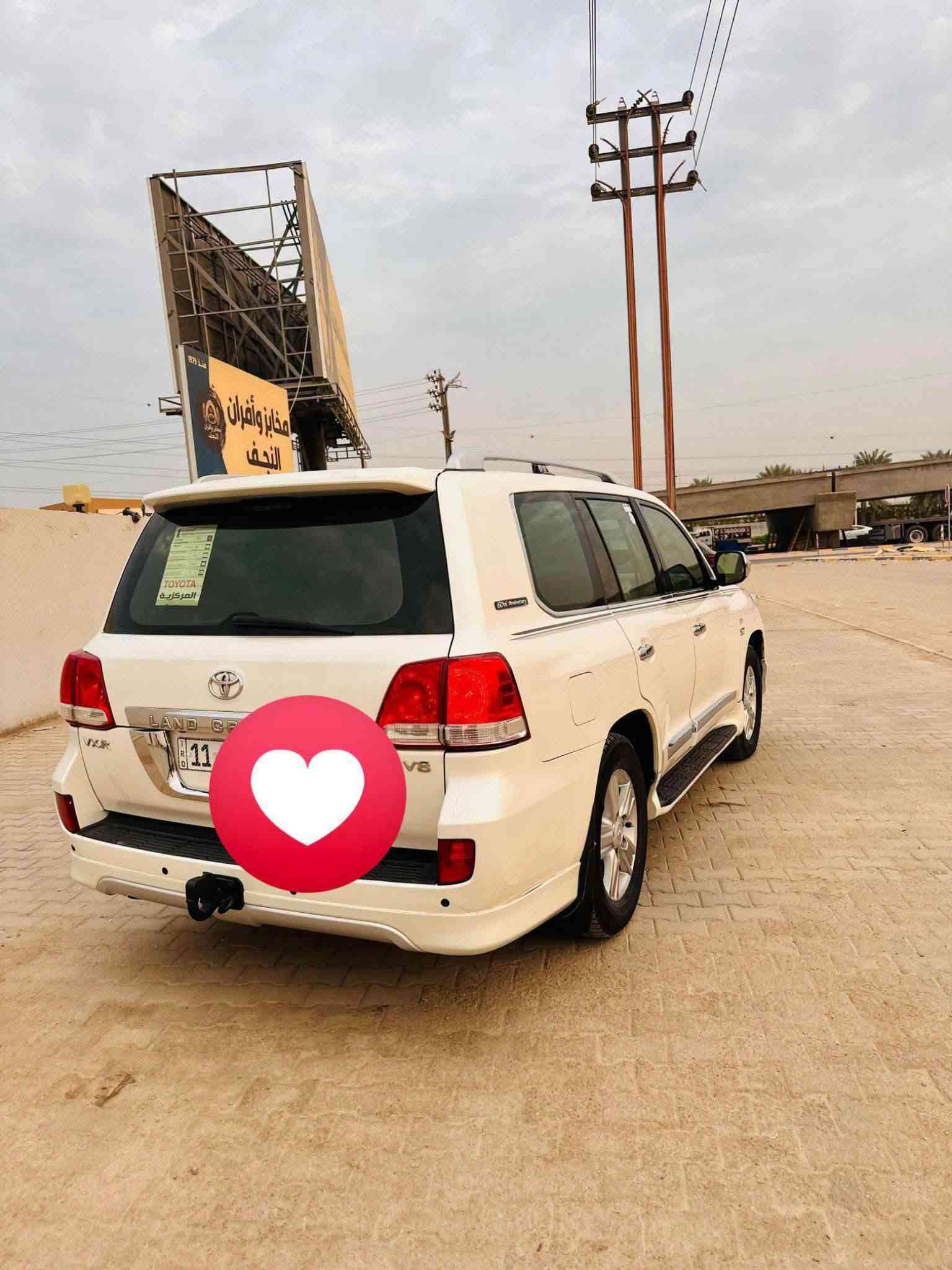 لاندكروز VXR • مكينه ٥.٧ • ماشيه ١٢٠ الف