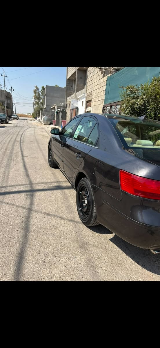 سلام عليكم للبيع سوناته 2009 وارد أمريكي فول مواصفات محرك 6 سلندر تحكيم  ستيرن فتحه سقف كشن كهرباء ما نقصها برغي صدر جديد تخم تاير منظومه تبريد جديد بيها ٣ قطع صبغ بدون دواخل سيارة احلا من صور سعر ٩٥ مكاني كركوك رقم تلفون ***********
