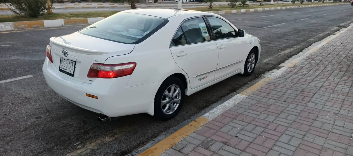 السلام عليكم🌹🌹محرك 2400 (4 سلندر)🚙
رقم بغداد (تحويل مباشر)
فول مواصفات (GXL - أعلى فئة)🚘
لون ابيض 🚘
مكفولة بس ال جاملق الخلفي مشر عليه مصبوغ بدون حادث🚙

المواصفات:
تحكم ستيرن جهتين🚘
مثبت سرعة
كشن كهربائي
بردة خلفية🚙
فتحه سقف
مسجل بلادي 
حساس خلفي
فول واحد على واحد🚘

كير ومحرك (جديد)
 تاير جديد+ صدر امامي وخلفي (جديد)
تبريد  (قطعتين)🚙
السيارة جاهزة (خير من الله، مال جناي)
متصرف عليها الف🚘

السعر: 🟧  105 وبيهاا مجال
للاستفسار:  (‏‪***********‬‏)لاوتساب ولافيس اتصال فقط 
العنوان فلوجه جقفي الثانيه 🛜
