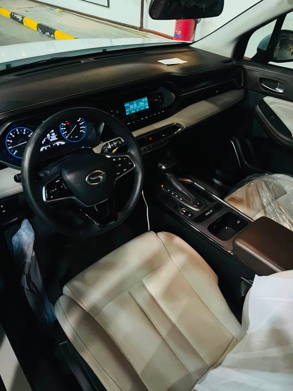 GAC GS4 2024 وارد خليجي وكالة المطوع والقاضي محرك 2000 تيربو كفالة عامة قطعتين تبريد حساسات خلفية دخول جديد حرة بأسمي تحويل رقم فحص مؤقت مكاني البصرة الاكوات الاولى
***********
