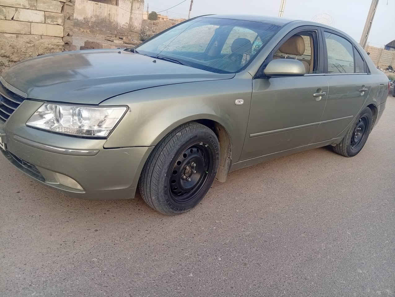 السلام عليكم ورحمه  سوناتا ادوات موديل 2009جاهزه تبريد حداديه طخم تاير جديد امتوم ارقام اوسنويه وكلا بسم المشتري مكاني ذي قار سوق الشيوخ السعر 40اوبيهه مجال ***********
