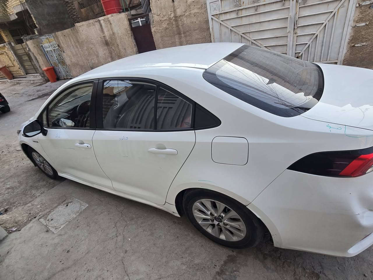 كورلا صيني شكل خليجي ماشية ٧٠الف تقريبا موديل ٢٤سنوية حد ٢٠٣٠ باسم صاحبها الصور مالتهاكدامكم سعرها ٢١مليون ***********
