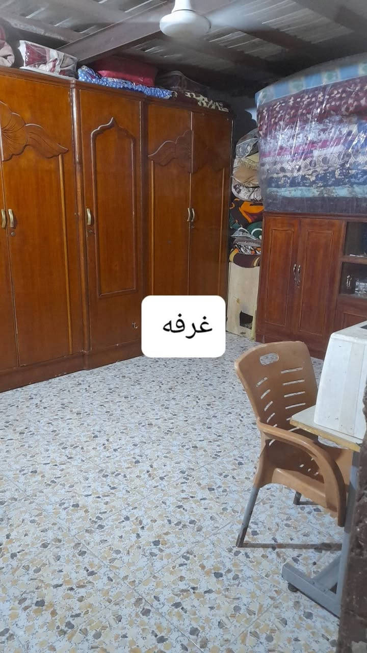 دار تجاوز للبيع مع قطعه مقابل البيت العنوان العوفيه السايدين مقابل الكرفانات السعر ١٣ بيه مجال للشراي ***********
