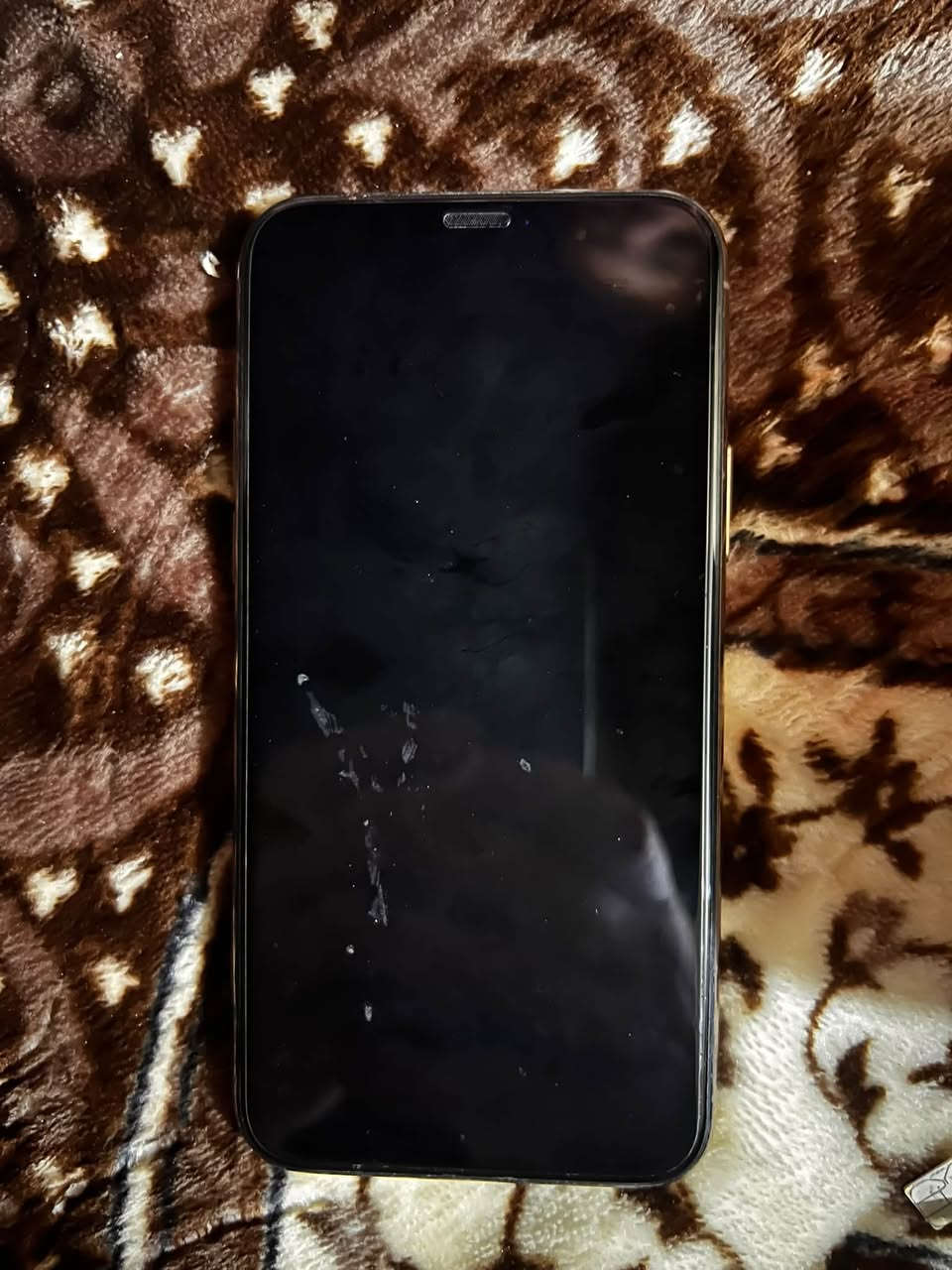‏سلام عليكم ‏جهاز  أيفون ‏فول نظيف 12 برو بطارية 75￼ ‏شاشة ما مفتوح جهاز حيل نظيف اتصال على هذا الرقم ***********و واتساب ***********
‏مكاني الموصل بعشقة ￼￼￼

نص مكتوب في الصور:
- حالة البطارية والشحن
- رسالة مهمة حول البطارية
- حالة بطاريتك متدنية جدا. يمكن أن يبدل
- أحد مزودي خدمة Apple المعتمده
- البطارية لاستعادة الأداء والطاقة القصويين.
- العثور على خيارات الخدمة...
- الحد الأقصى للقدرة
- 75%
- هذا قياس لقدرة البطارية مقارنة بقدرتها عندما
- كانت جديدة. قد تتسبب القدرة المنخفضة
- بتقليل ساعات الاستخدام بين عملية الشحن
- والأخرى.
- أقصى قدرة للأداء
- ستساعد الأنظمة المضمنة في النظام والمكونات
- في تخفيف آثار الأداء التي قد تلاحظها أثناء التقدم
- الكيميائي في عمر بطارية iPhone.
- شحن البطارية المحسن
- للحد من استنزاف عمر البطارية، يتعلم
- iPhone من عادات الشحن اليومية، بحيث
- 7:38 23 حول الاسم ايفون 11 برو < إصدار iOS < 26.5 اسم الطراز iPhone 11 Pro رقم الطراز MWAV2LL/A الرقم التسلسلي C39ZR5SCN6XV انتهت صلاحية التغطية < سجل تاريخ القطع والخدمة < الأغاني 0 الفيديوهات 551 الصور 1,145