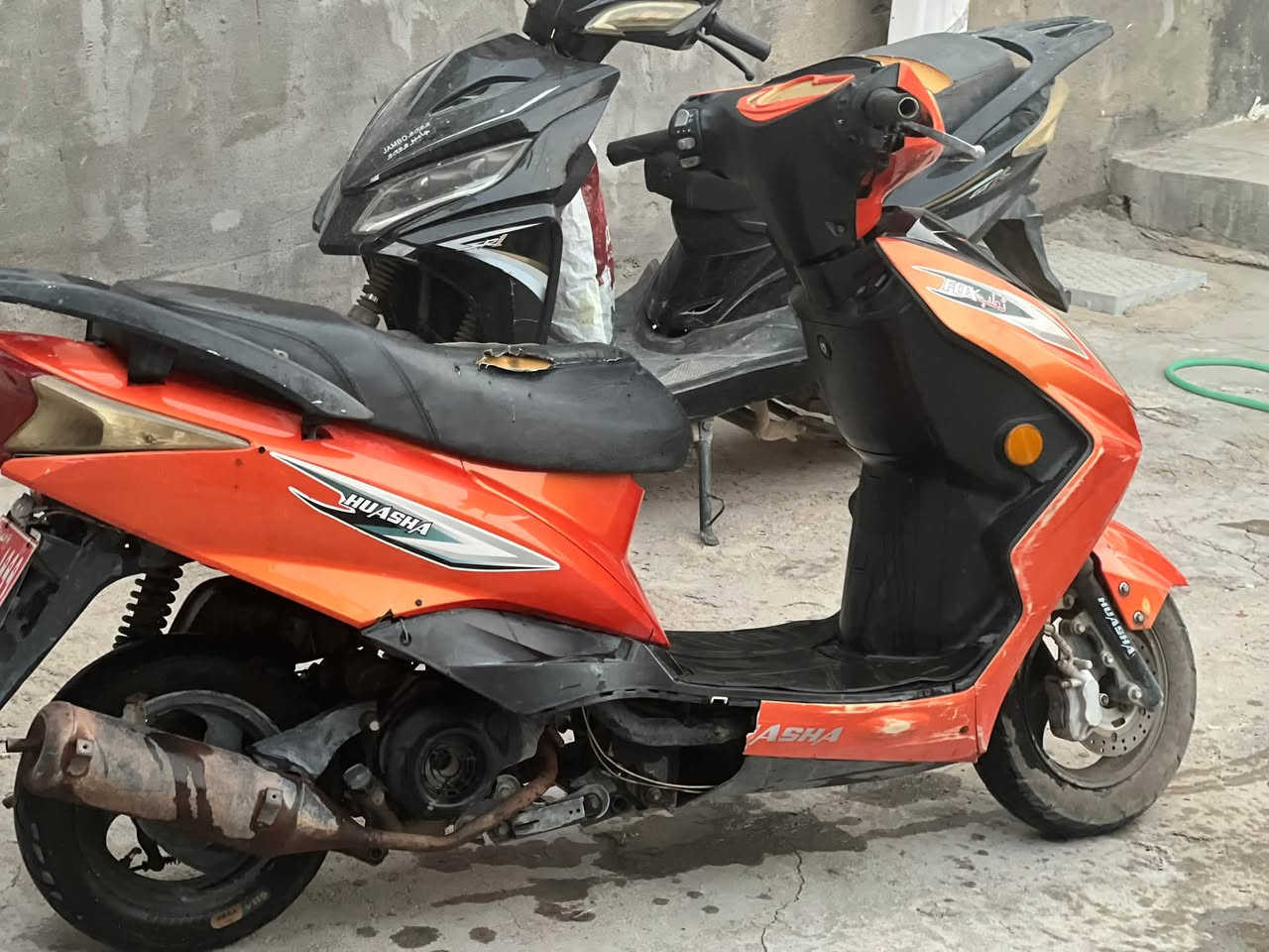 سكنس ثعلب لبيع2023
دراجه شغاله هندر 
عوزه ترتيب ونقوصات بسيطه 
مكاني ناصريه مركز 
سعر 350وبيه مجال لشراي 
واتساب ***********
رصيد ***********
