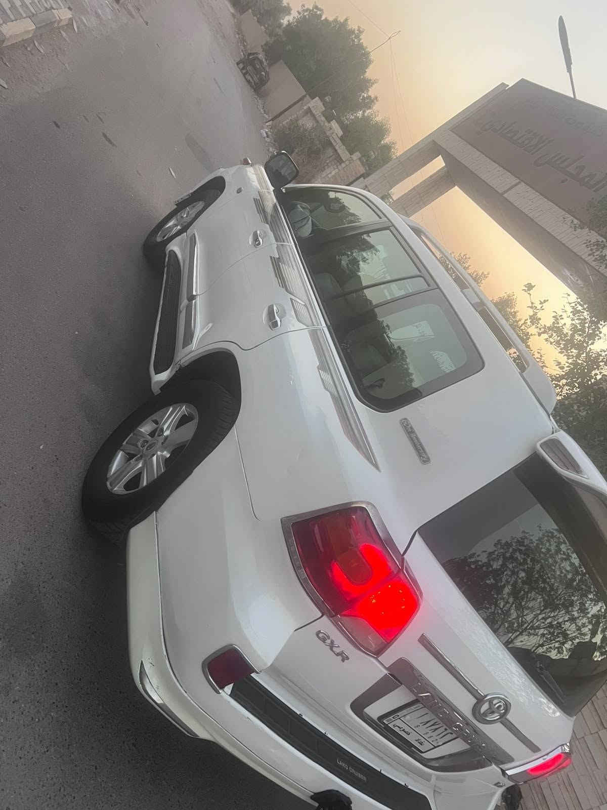 السلام عليكم
لاندكروز  موديل  ٢٠٠٩  السيارة فول مواصفات 
 السيارة باسمي 
باقي التفاصيل موجودة بالسونر 
مكاني الجادرية
السعر ٢٣٥
***********

