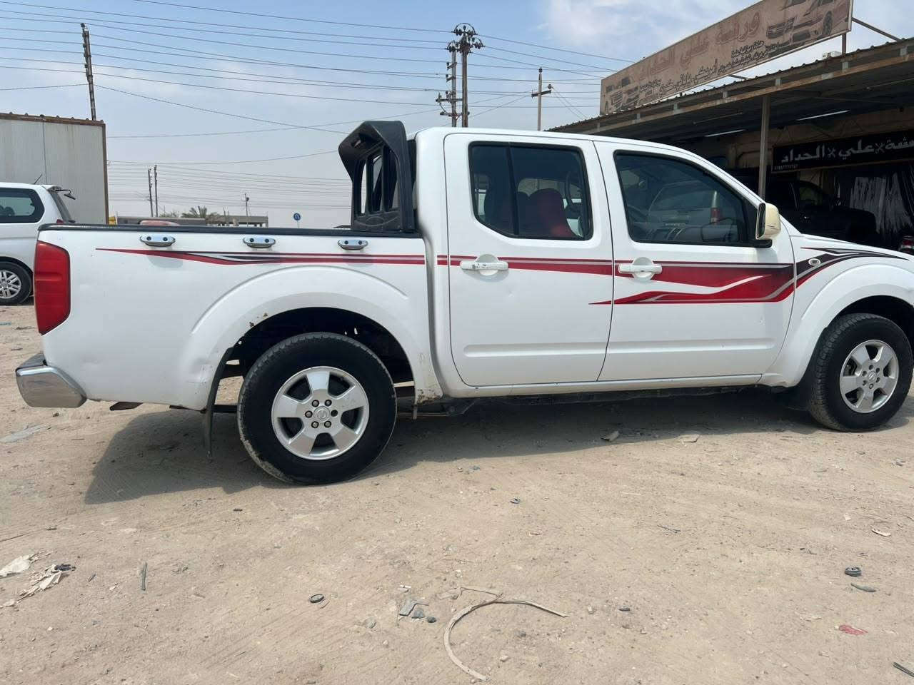 نيفاره  موديل ٢٠٠٩ محور فيفيتي 3000  سياره بيه ضربه بارد بالبدي الخلفي والباقي كفاله   تحويل ثاني يوم للاستفسار على الرقم *********** السعر 90
