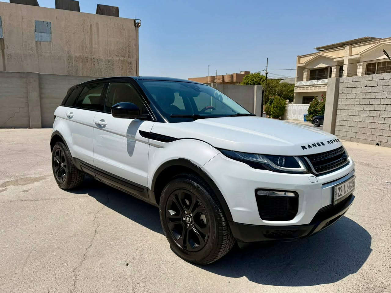 RANG ROVER EVOQUE  
مودیل 2016
شرکە سردار ـ اربیل
فول مواصفات
المسافة المطوعة 76 mile ماوەی ڕۆیشتن
محرک 2.0 تیربو ـ مفتوح بس بشرط
1 قطعة صبغ بجم و خلف كبس (جاملغ  امامی سائق )
1 مکان صغیر تعدیل بارد
پانۆڕاما
سقف اسود بلادی
شاشە و کامیرا
مقاعد جلد
مقاعد امامیة هیتر
فتح جامات عن طریق ریموت
تحکمات ستیرن فول
لایت اوتو
لایتات فول LED 
کیر ـ محرک ـ تبرید ـ تحویل بشرط
رقم و سنوی جدید لـ 2031
سعر : 170 ورقە و مجال قلیل
مکان السیارە : اربیل
***********
واتساب + فایبر أربيل, العراق

