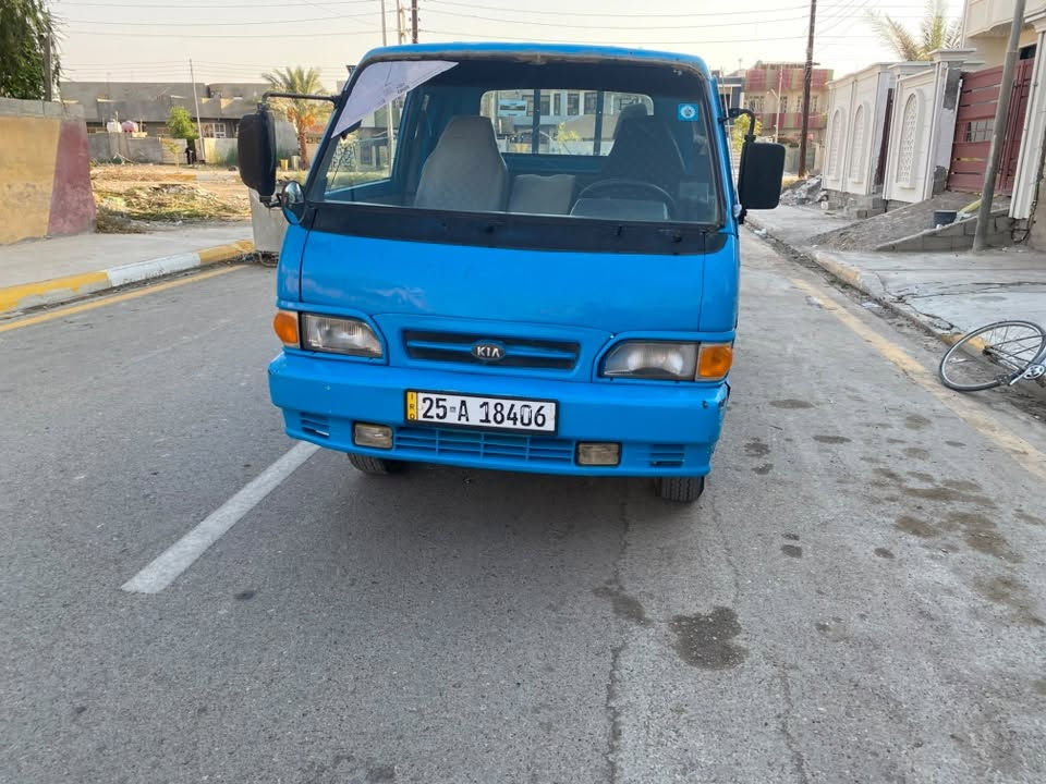 السلام عليكم للبيع كيا بنكو  موديل 96 سنويه جديده قماره وربع 7 جنكال  محرك جديد لا صرف ولا بخار كير خير من الله اكسل مكفول سياره تضيفه بدون  خياس بدرن ضربه شاصي مكفول لا كسر ولا لحيم  السعر 52 وبيه مجال للشراي يتصل ويدلل الرقم ***********
