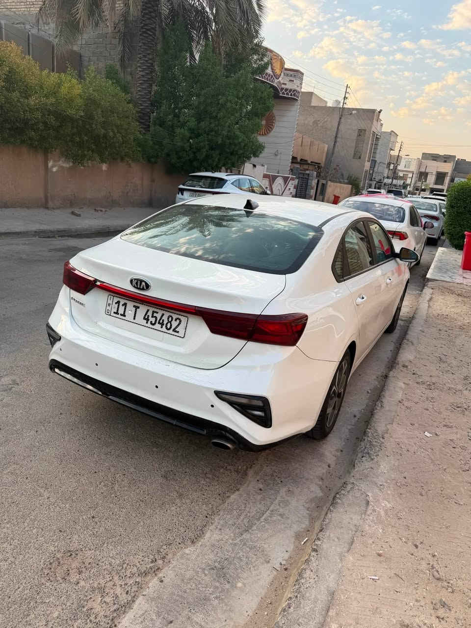السلام عليكم اقساط سيارات مقدمه 65$ كل شهر 4 اوراق سكن بغداد متوفر كيا فورتي وكيا اوبتما عنواني السيديه للاستفسار ***********
