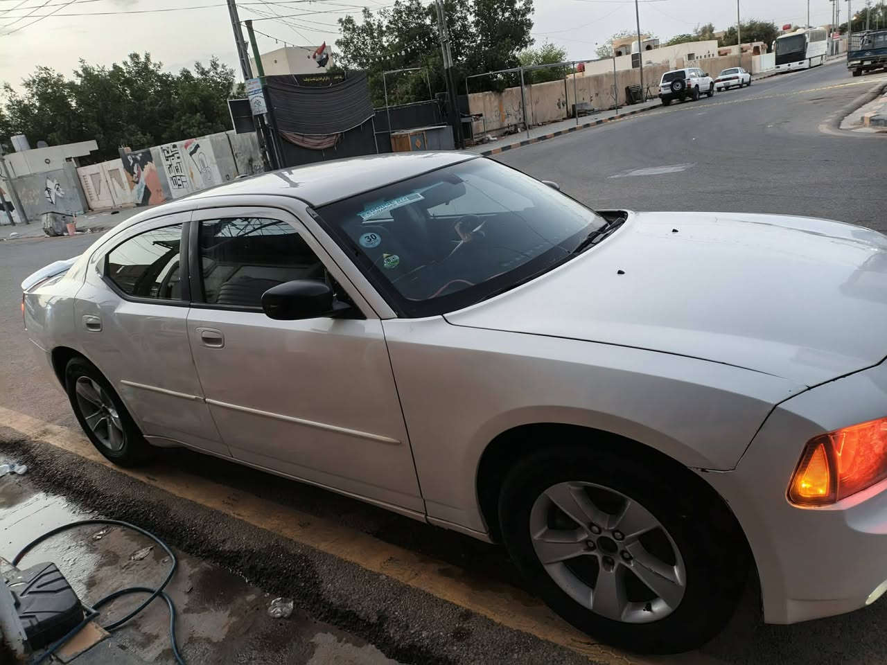 جارجر موديل 2007 سياره حلوه كلش احلى من الصور جاهزه من كل شيء تبريد شغال بيع و مراوس مكينه 3ونص بيهه قطعه وحده بس جاملغ الايمن الموقع نجف الاشرف واتساب  موجود ***********
