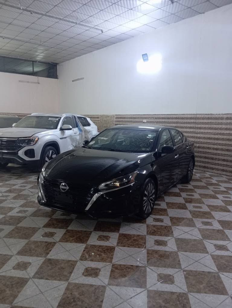 نيسان التيما موديل 2024ره شي قتران بي دعم ه سه ياره كه به كلين داخل بوه 4بارجه به خي امري كاي لي ده رجوه شاشه كه وره وسلايت فول مواسفات زماره كاتي بو زانياري بي وه ندي بكه صعري 151وه رقه كمك مجال *********** أربيل, العراق
