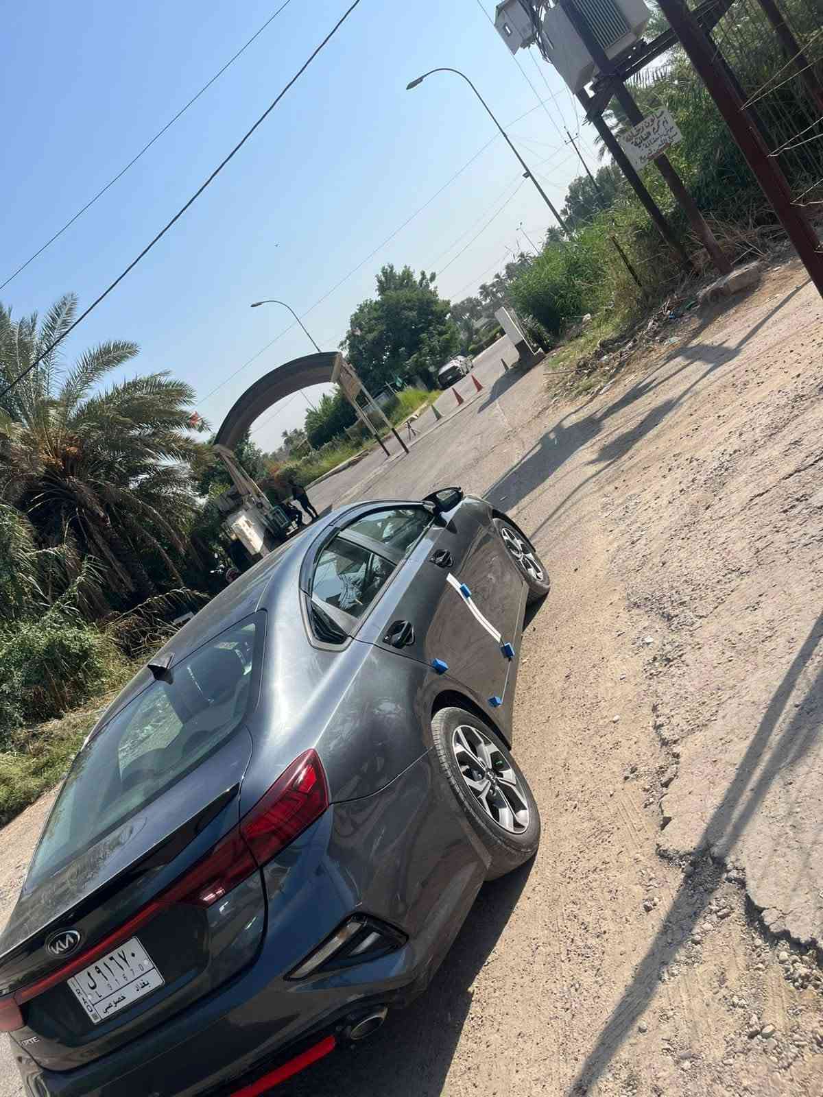السلام عليكم فورتي 2019بيهه صبغ بوب ثنين وبنيد وباب الصدر محرك2000دوش شاشه كامرة مواصفات عاديه سيارة جاهزة تحويل ثاني ةالسعر108صدر تخم تاير تبريد ثلج  للتصال***********
