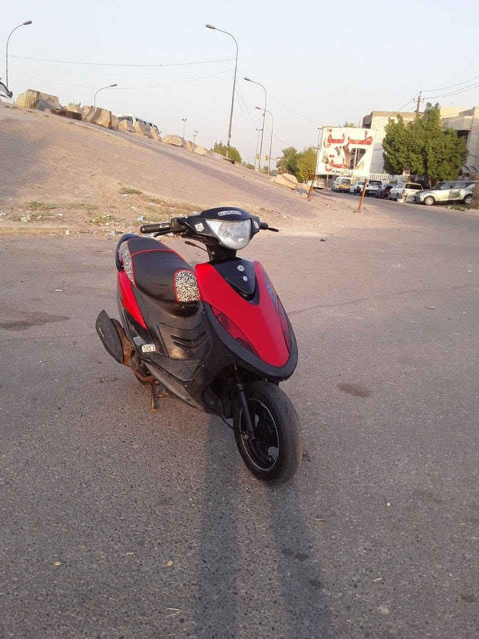 دراجه ماكس عدله لبيع دراجه حلوه نكره بكل وقت  سلف هندر شغالات كلج املي رياضي دراجه بوشه 55  دراجه خير من الله نقص بس عداد سرعه مكاني بغداد حي العامل السعر 700 وبيه مجال الطيبين رقمي. *********** مابي واتساب الشراي يتصل
