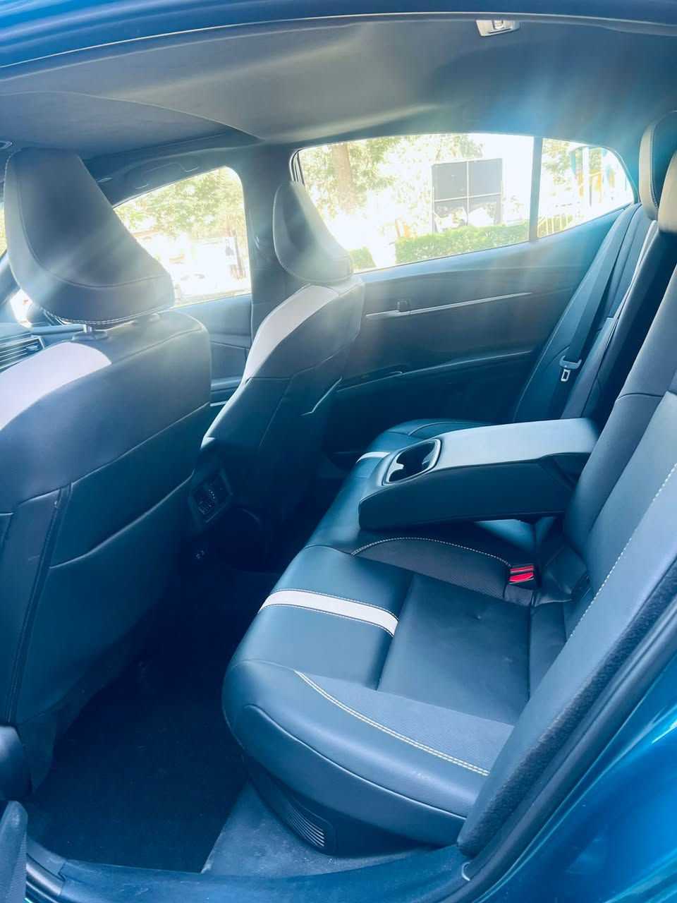 ◇ للبيع فقط ◇

!! Toyota Camry SE Hybrid 2025 !!
          
              👌 مواصفات رياضة 💯

 💎( رقم بغداد )
     
💎 المسافة المقطوعة :12،500 الف كيلو متر

💎 سعة المحرك  2.5  هجين

💎 مقود تدفئة

💎 مقود شفتات رياضة 

💎 دوسات بانزين بريك رياضة

💎  تبريد شاشة كبيرة ديجتال 

💎 الدشبول شاشة كبيرة ديجتال 

💎 رادار أمامي 360°

💎 حساسات أمامية / خلفية 

💎 لايت زينون عالي/ناصي

💎 سلايد  فتحة سقف وضعيتين 

💎 مفتاح التشغيل بصمة

💎 تشغيل عن بعد

💎 شاشتين دجيتال كبيرة 

💎 كامرة خلفية 360°

💎 الأنارة الداخلية LED

💎 المقاعد جلد

💎 حركة المقاعد الأمامية كهرباء مع تدفئة

💎 الجامة الأمامية والخلفية هيترات ضد الضباب 

💎 مثبت السرعة ( Cruise Control )

💎 وضعيات القاده 4 نورمال وقتصادي وسبورت و EV مود

💎 غيار السرعة / الگير(Traptronic units)

💎 حساسات ضغط أطارات ( Auto Tyers Sensors )

💎 قطعتين تبريد

💎 هاند بريك كهرباء ( Auto Hold ➕️ Auto Stop )

💎 تحديد المسار (Lane Assist )

💎 نظام مانع الانزلاق ( ABS ➕️ Traction Control )

💎 صندوق كهربائي 

💎 Bluetooth / USB 

💎 Wireless  شاحن هاتف

                                         $ 24.500💸

سيارة وارد امريكي ➖️ حادث بسيط بدون دواخل وشواصي و جميع الايباكات سليمة

 ☎️ للأستفسار ☎️
*********** ➖️ على الخاص
