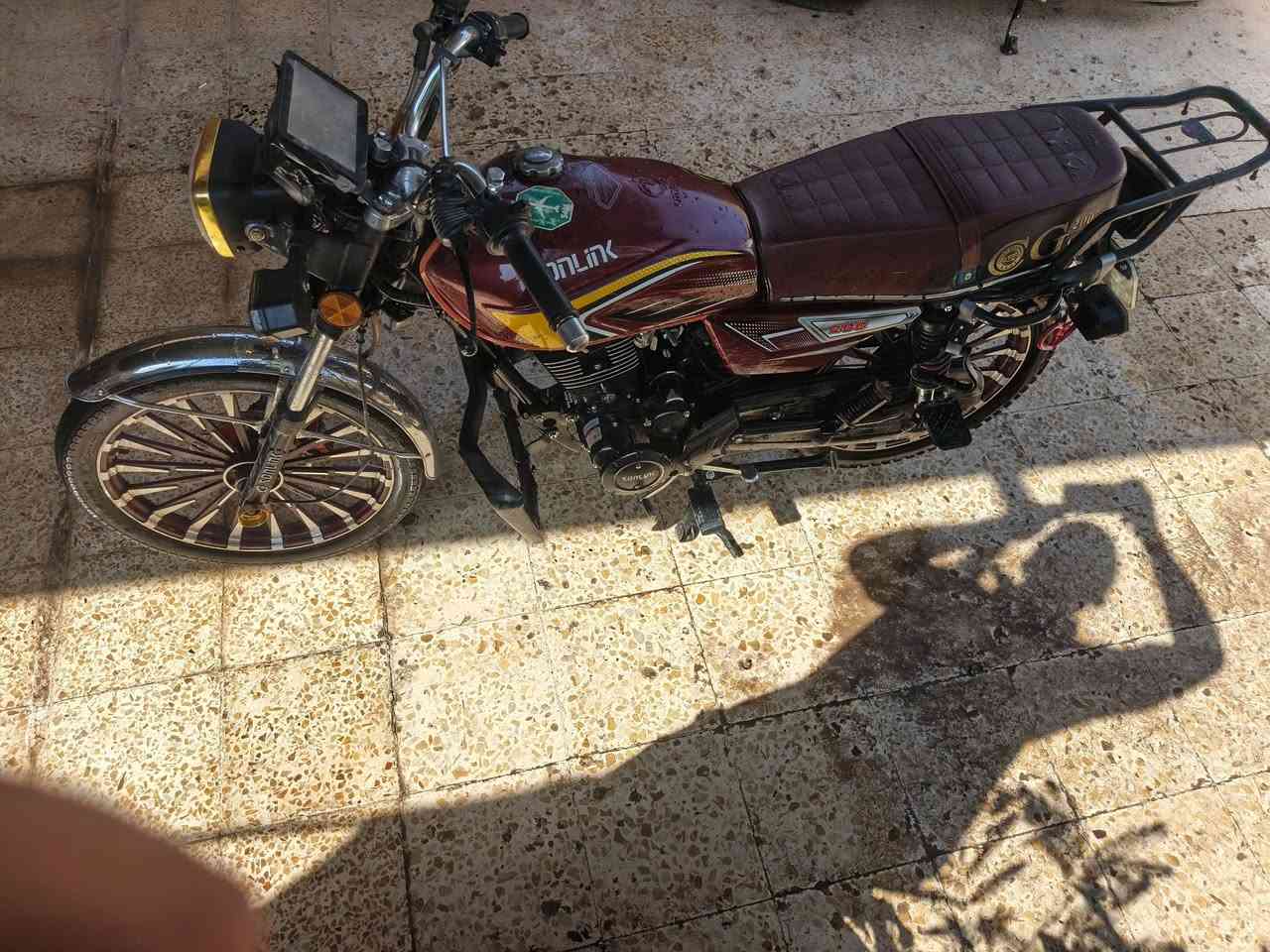 سلام عليكم دراجه 2025السعر 775الف 
محرك 200بلادي منفيس كله شغاله فقط الشاشه بيها موقفه الأرقام 
مكانها سامراء چواكيچ وليس، ضاغطه وزنجيل 
رقمي ***********
