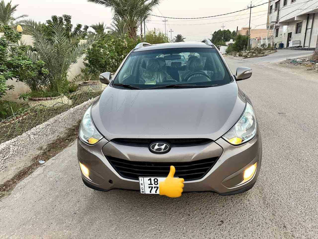السلام عليكم توسان موديل ٢٠١٣ خليجي رقم بابل انكليزي محرك كير تخم تاير حدادية تبريد كله جديد بيه الدوائر الخلفيه صبغ وربع الجنطه السعر ١٢٠ وبيه مجال العنوان بابل المحاويل ***********
