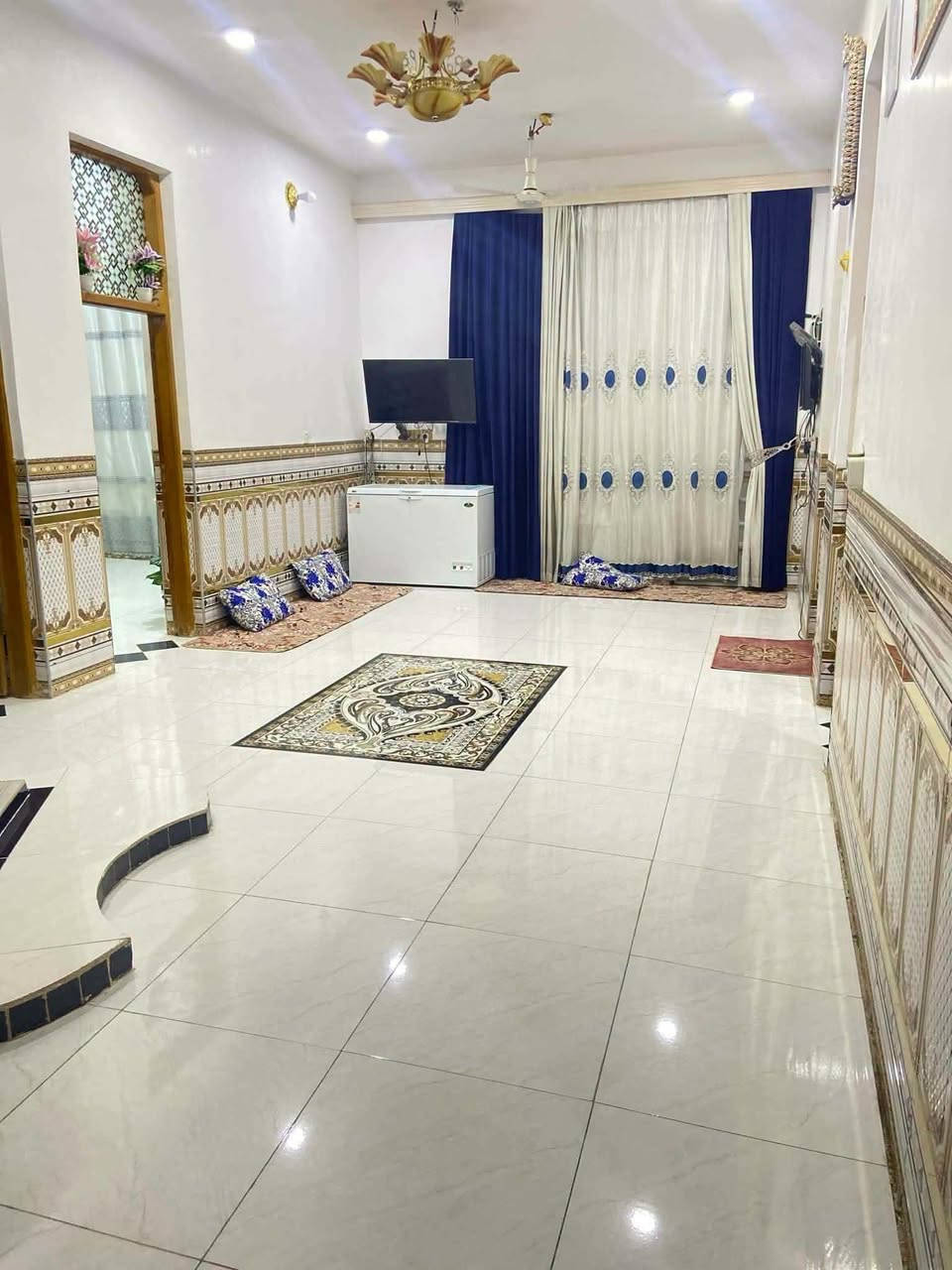 الحمزه الغربي • ٤٠٠م+٢٠٠م • ٤ غرف نوم