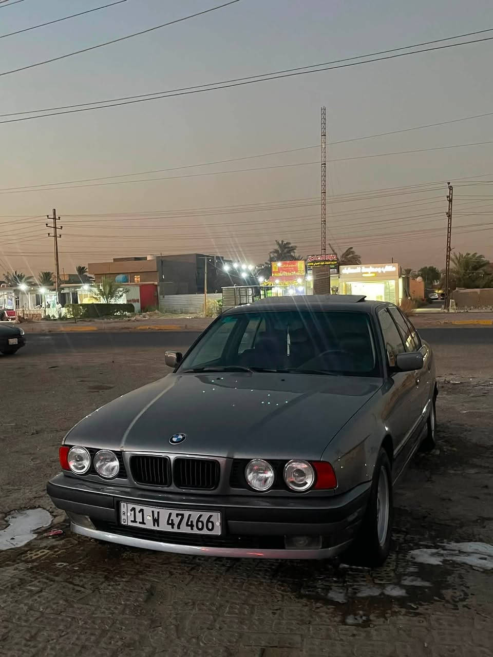 سلام عليكم شباب 525 مسكر موديل 91 سياره بجم عريض مري منفصله فتحت سقف داخل جلد كهرباء دبل ايرباك دبل جكمجه برده سحب سياره جاهزه حداديه مكينه كير تبريد كهرباءيات كلشي شغال بيها  صبغ عام رقم بغداد تحويل مباشر  لسياره بيع او مراوس حسب لقناعه ***********مكاني بغداد
