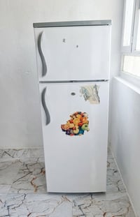 ثلاجة • ١٢قدم • شرط التجميد