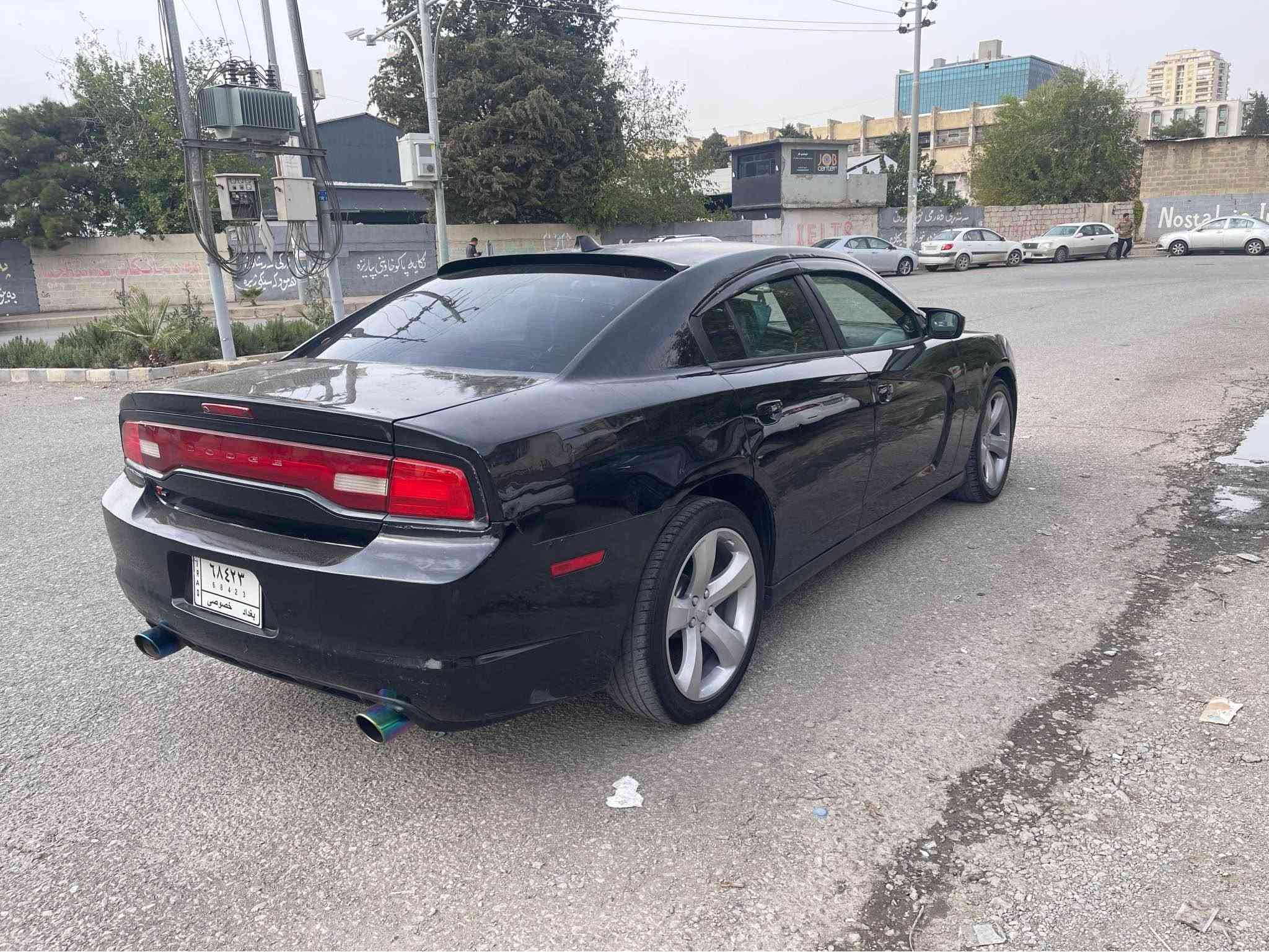 دودج تشارجر • V6 • ٢٠١٢