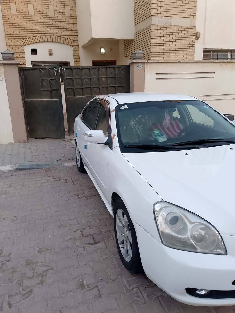 ***********
وبتيمه خليجي محرك 2400 موديل 2008 مصبوغه عام جماليه فقط بدون ضربه ومعجون   
مكفوله من العيب الشرعي والتجيه 
حداديه مضبوطه وكير جديد وتخم تاير جديد
كهربائيات كله ش شغاله 
تحويله مباشر رقم بغداد انكليزي مشروع 
وطني 
بيها التبريد يشتغل ويفصل  ومحرك بيه ضعف  ‬‏ المكان السماوه السعر  82وبيه مجال ترهم مراوس  حسب القناعه

