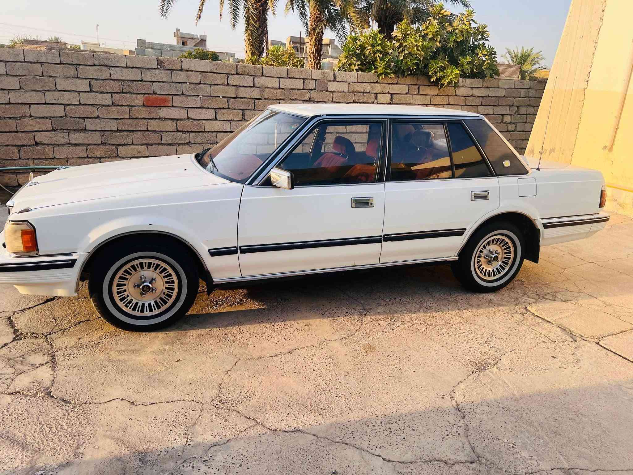 سوبر موديل 84 رقم نينوى دولي سنويه جديده محرك كير بطه ٢٥٠٠ شرط تبريد شغال صدر خلفي امامي جديد تخم تاير جديد سياره وضع شركه بيها صبغ جاملغ فقط بدون دواخل..... دشبول وبطاين وضع شركه.. السعر 58 وبي مجال قليل اعتذر عن بيع الأقساط او المده بدون مراوس
مكان السيارة الشركاط الخصم
 ***********
