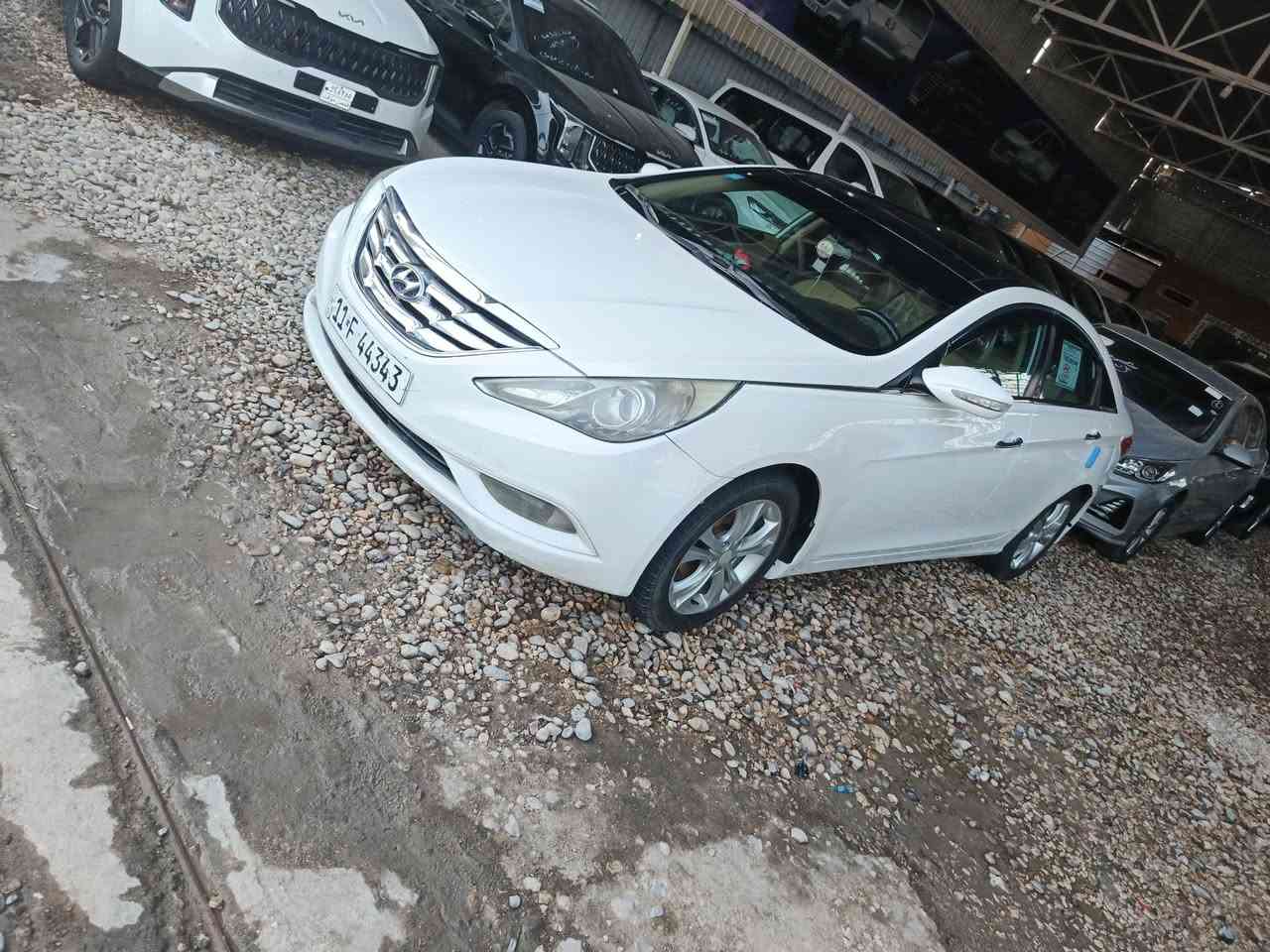يالله السلام عليكم
هونداي سوناتا موديل 2011خليجي 

السياره فول الفول 1/1

بنرامه بصمه تشغيل بصمه ابواب 

كشن كهربيّ 

بيه قطعة واحدة صبغ باب السايق 

اثر شخوط بيه شخوط قليله خباثه جهال

مكينه مفتوح القبق الفوك بس

سياره نضيفه حلوة جاهزه 

مكينه كير حداديه جاهزه

كهربائيّات شغاله لايت زنون 

تخم تاير جديد تبريد ثلج

السياره بسمي تريد تحويل او وكاله حاضر

السعر 115بيه مجال قليل حك جيه 

المايعجبه السعر خلي يدعلنه برزق

المكان بابل الشوملي بيع فقط

***********///***********
