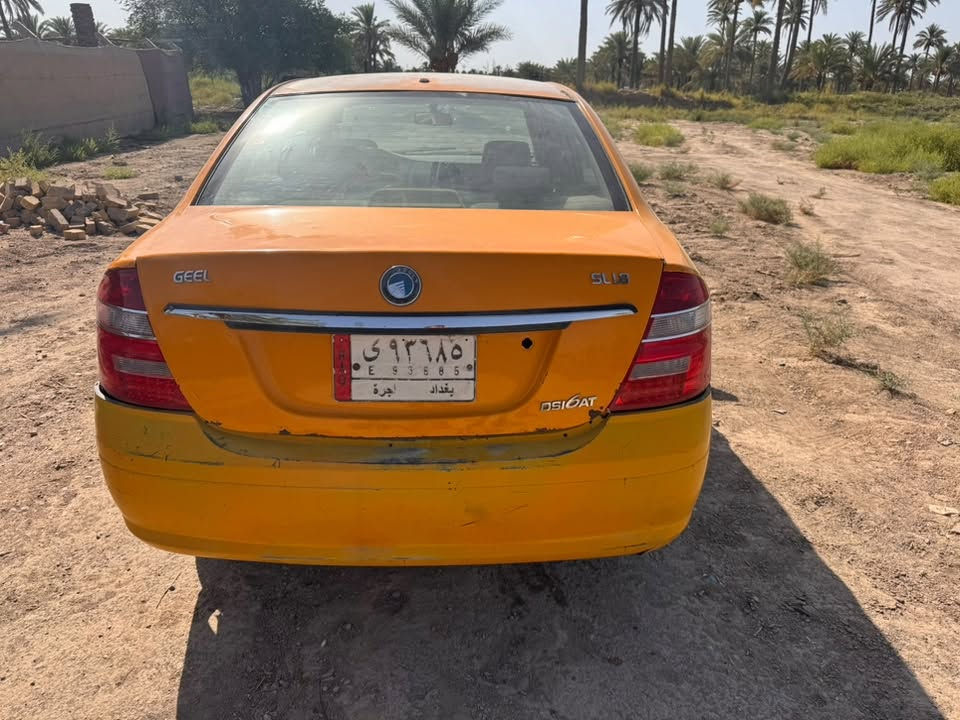 السلام عليكم للبيع جيلي موديل 13 رقم بغداد سيارة مال مصرف بدون تحويل مكينة وكير كورلا ترايها يخبل فقط تحتاج ترتيبات
بسطة جدا
مكان السيارة حلة مركز السعر 14قفل من الاخير شراي يتصل
***********
