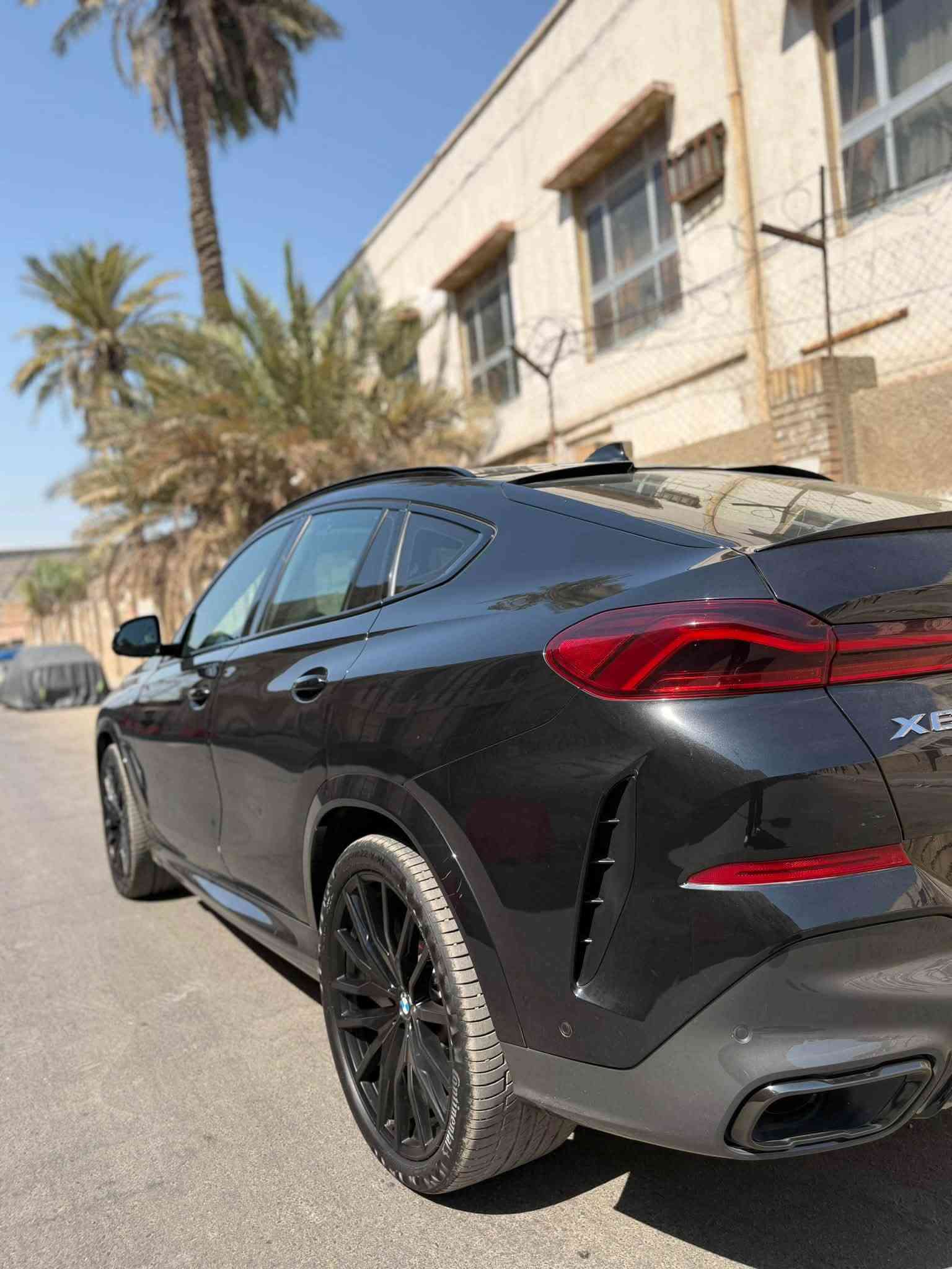 للبيع 
بي ام دبليو x6 2022      
خليجي وكاله العروش    M بكج 
مغله ppf ماشيه 33 الف كم 
6 سلندر  محرك 3000 تون تيربو 
اعلى مواصفات بل XDrive40
بوب شفط 
سقف روز ( سكاي لايت)
داتو شو 
تحكم بالايمات 
اوامر صوتيه 
اناره محيطيه 
٤ كامرات 
شاشات خلفيه
 سياقه ذاتيه 
رادار امامي خلفي 
كشنات تبريد + تدفئه
نقطه عمياء
ترحيب 
وبعد هوايه مواصفات 
( جاهزه بدون اي صرف تحويل ثاني يوم ) 
سعر ٦١ الف دولار 
رقم ***********
