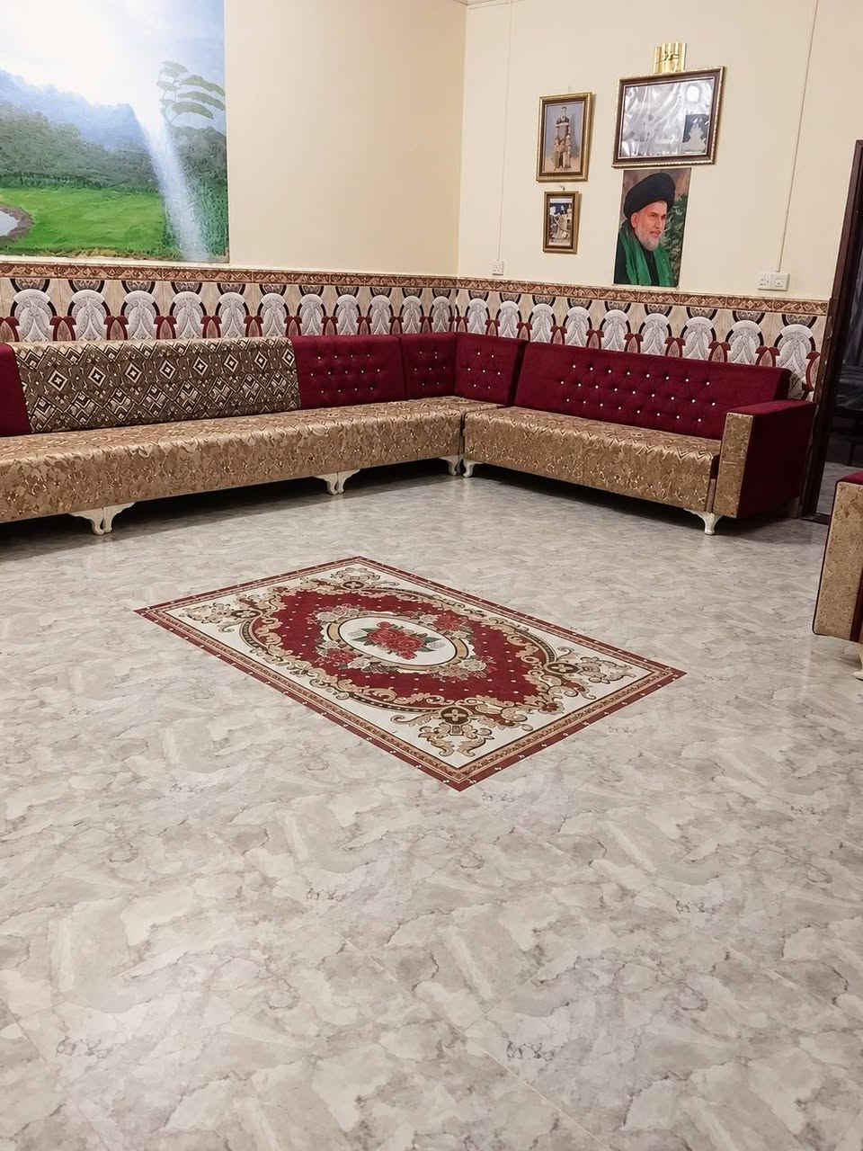 ١٠٠٠متر شاطية
الموقع المسيب حي الضباط نهاية الكورنيش
الواجهة ١٣ متر 
النزال ٧٨ متر
تحتوي على بيت
طابو زراعي سند ٢٥ حق التصرف
السعر 800 او قابل للتفاوض 
الرقم ***********
