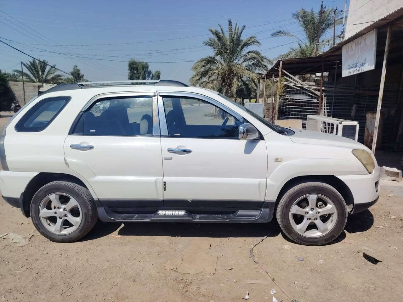 سلام عليكم ورحمه الله وبركاته كيا سبورتج ٢٠٠٩ رقم بغداد سياره فقط البنيد مصبوغ بدون حادث مكفوله من كلشي سياره خير من الله مكانها بعقوبه اتصل وتدلل *********** السعر ١٢٠ وبيها مجال
