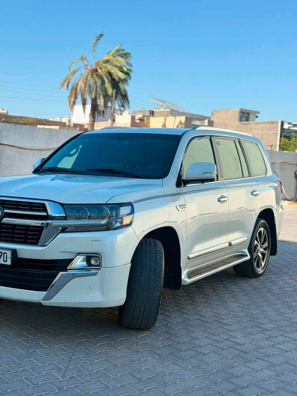 🟩 لاندكروزر GXR 2021 –
GXR Grand Touring
🟩 السعر 53 الف$ 530 ورقه بيه مجال
🟩 الموديل: 2021
🟩 الفئة: GXR جراند تورينج
🟩 المحرك: V8 (8 سلندر4.6)
🟩 الممشى: 100 ألف كم
🟩 المواصفات:

فول مواصفات
🟩 شاشة لمس كبيرة اندرويد
🟩 5 كاميرات 360
🟩 3 شاشات
🟩 فتحة سقف
🟩 رادارات
🟩 حساسات
🟩 مقاعد جلد بقلاوه مشمشي
🟩 مقاعد كهربائية 3 دكم
🟩 شحن لاسلكي للهاتف
🟩 8 وسائد هوائية
🟩 صندوق كهرباء
🟩 بصمة تشغيل في الابواب ترحيب
🟩 تشغيل عن بعد
🟩 ثلاجة
🟩 إنارة LED وزينون
🟩 تحكم بالمقود
🟩 سماعة وكالة
🟩 فرشات وكالة
🟩 عدد 1 بصمة وكالة
🟩 مري قلاب + مري خزن
🟩 داشكم بلادي
حالة السيارة:
🟩 بدون صبغ
🟩 بدون بارد
🟩 الدعاميات واللحية وكالة فقط نص دعميه خلفيه صبغ
🟩 محرك وكير بشرط  كفاله فقط تبديل براد دهن هذا مو عيب تبديل دهن كير
ملاحظات:
🟩 سنوية مدفوعة لغاية 2031
🟩 السيارة باسمي والتحويل فوري
🟩 لا تحتاج أي مصروف
الموقع: بغداد الخضراء
رقم الهاتف: ***********
