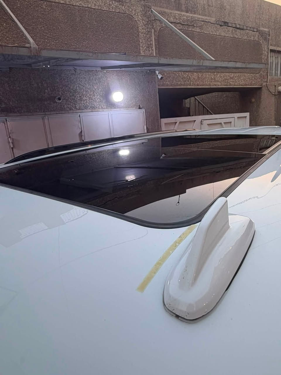 سلام عليكم ورحمة الله وبركاته
تاهو موديل 2021 رقم بغداد باسمي هزة 2026 + سنويه 2030 
فئة Z71 فول 1/1 
حادثه جاملغ وبنيد + جاملغ خلفي 
مكينه كير كفاله برغي ممفتوح بيهن 
ماشيه 80 ميل
تبريد ثلج 3 قطع 
مواصفات سياره 
. بنراما 
. جنطه كهرباء 
. 5 بصمات 
. تشغيل عن بعد 
. كامرات 360 
شاشه كبيره + كار بلي 
.شاحن واير ليس 
. كراسي خلفيه كهرباء 
. عداد شاشه مبدل مو كيجات 
. حساسات ضغط تاير 
. كشنات كهرباء + تدفئة 
. داخل اسود ملكي 
اخوان سياره كلش جديد وبلعافيه عل ياخذه مكاني بغداد الغدير ساحه ميسلون 
سعر 350 ورقه وبيه مجال 
*********** متوفر واتساب✅
