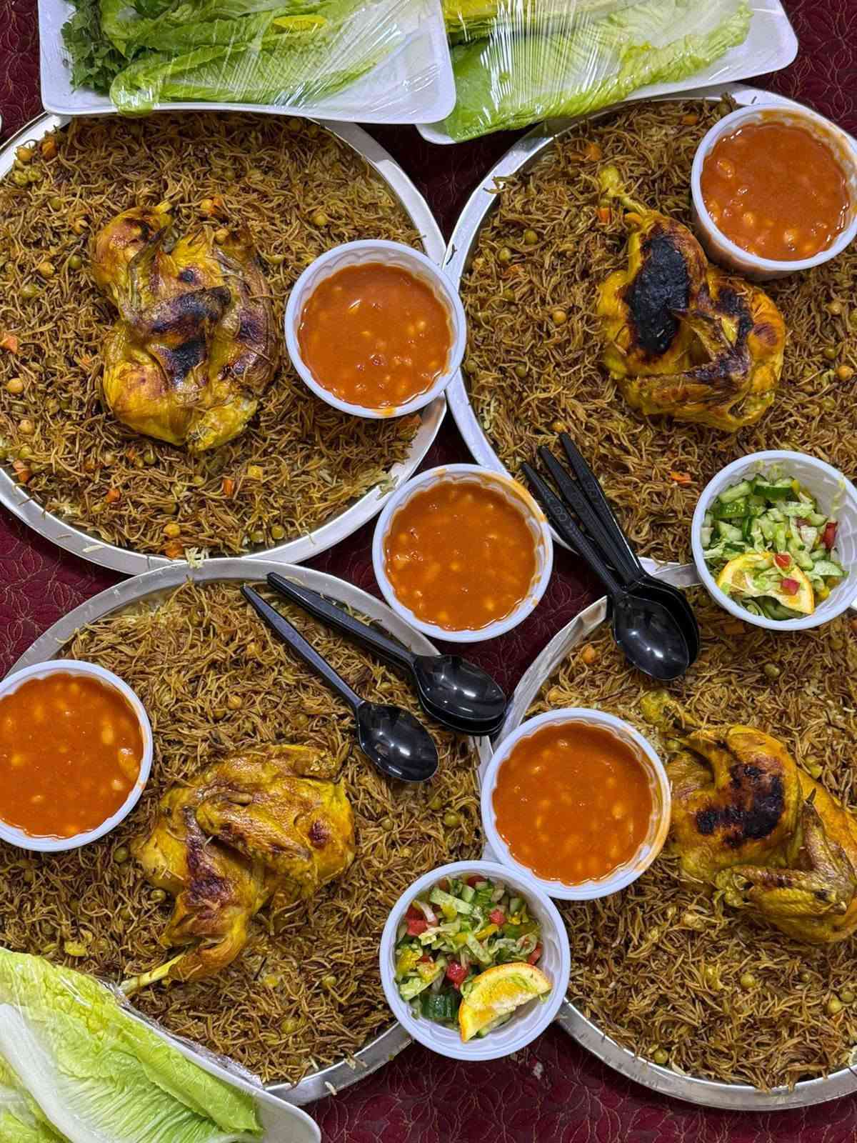 مستعدون لتجهيز الأكلات المنزليه 🌹😍
طبخ بيت متعوب عليه كادر نسائي مميز 🌹 
كلشي يجيكم مثل ماتردون طبخ كامل والطعم رائع الي يحب يحجز يثبت الحجز قبل يوم او يومين نستخدم لحم عراقي خالص والدجاج كذالك 
توجد خدمة توصيل مركز الناصريه الحجز واتساب او الصفحه الرئيسيه وتدللون ***********
مأكولات بركات ام البنين  في خدمتكم 🌹 
ارفعوا المنشور على حب محمد وال محمد 🙏
