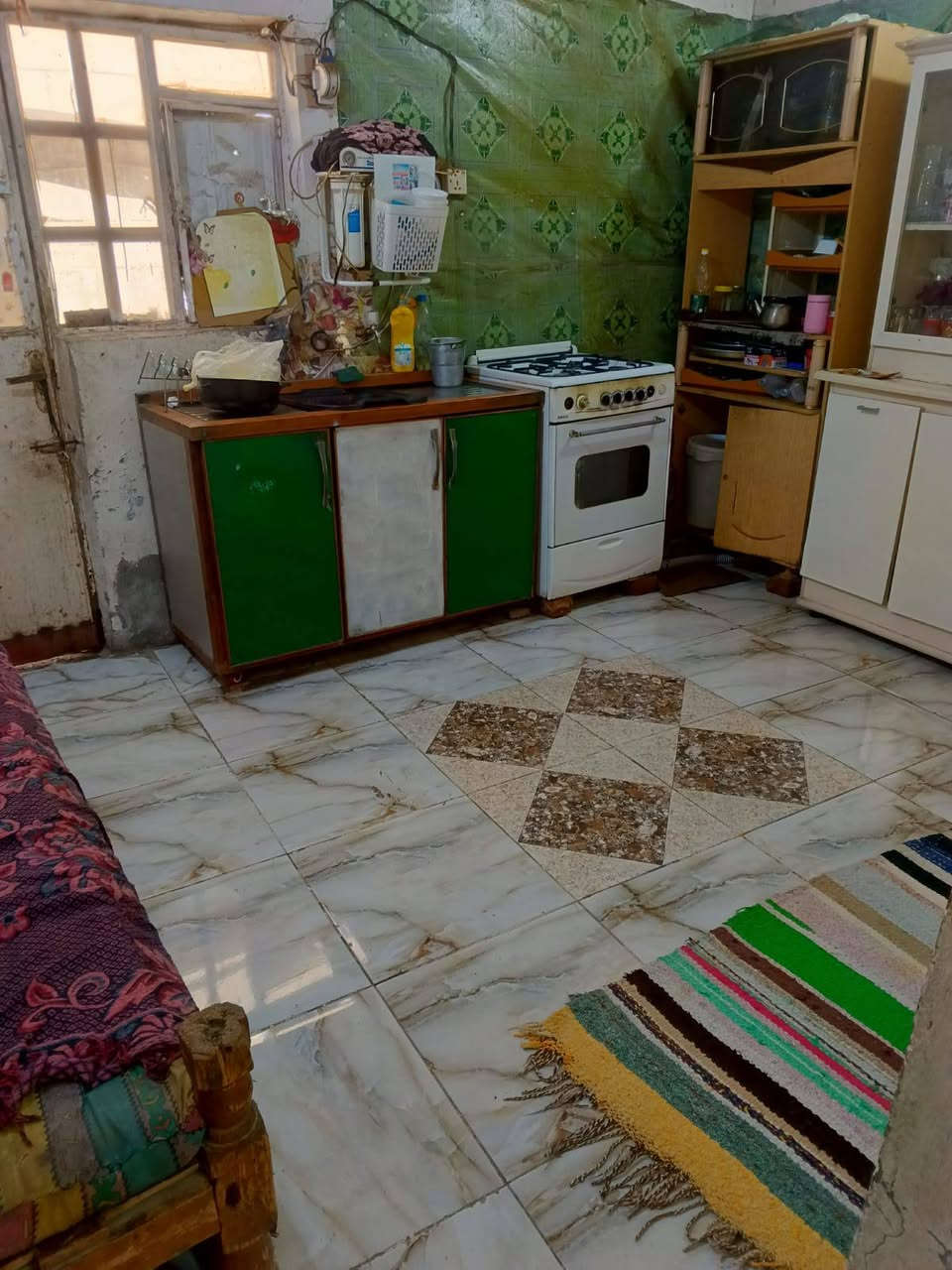 ديالى بعقوبه 
سلام عليكم بيت البيع مساحه 200قرب القاعه حي معليمن بيت تجاوز مكون من صاله و غرفه ومطبخ +غرفه خارجيه بيت خير من الله سراميك الرضيه والجدران +بيت بي سخان وتانكي ماء موطور ماء 
يرهم نقد ويرهم قسط انتصل على هاذا رقم  ***********
