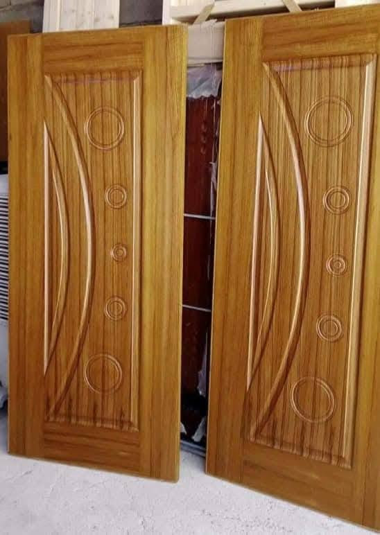 يعلن معمل ومعرض بركات الامام           علي عليه السلام باداره (ابو كيان)  
سعر الطلاقة♦️ 160♦️ فقط...مده.عشرة ايام.فقط
             🪚شامل النقل والشد🪚

🚪🚪> 😍 عروض الشتاء بدت 🔥🚪🚪
أبواب داخلية بأجمل تصاميم وأسعار ترضي الكل 💪
شغلنا يحچي عن نفسه، والباب يكمّل جمالية البيت 😉
 💥
تعال شوف بنفسك أو احجز تواصلك 📞 ***********
العنوان حي الغدير مقابيل حي الصحفين مجاور كوفي الصفصاف

نص مكتوب في الصور:
- ٢:٣١ بيبان الصاج ٧٠ صورة