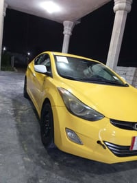 النترا موديل 2013 وارد امريكي حادثة ربع البنيد  والباب الخلفي بيه طخه ...
