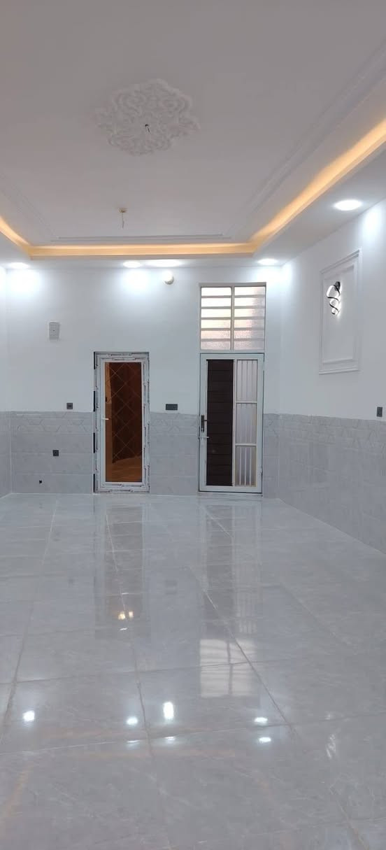 الدار البيع حي ميسان مساحه ١٨٥ متر غرفتين صالح مطبخ ستقبال ***********

