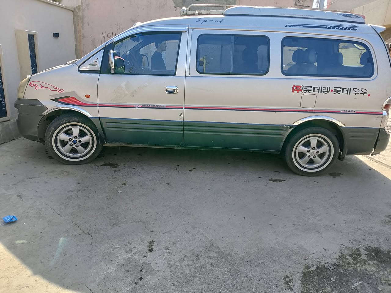 للبيع 2005 رقم بغداد نكليز الشرعي موصل سنويه 2030 شواصي بلادي
سياره بدون صبغ مكان موصل 
كير شرط أكسل شرط محرك بدايه نفخ 
 تبريد ثلج مع السويج  
شاشه+ كأمر +قفل +مركزي +لايت زينول 
السعر 85 
***********
***********
