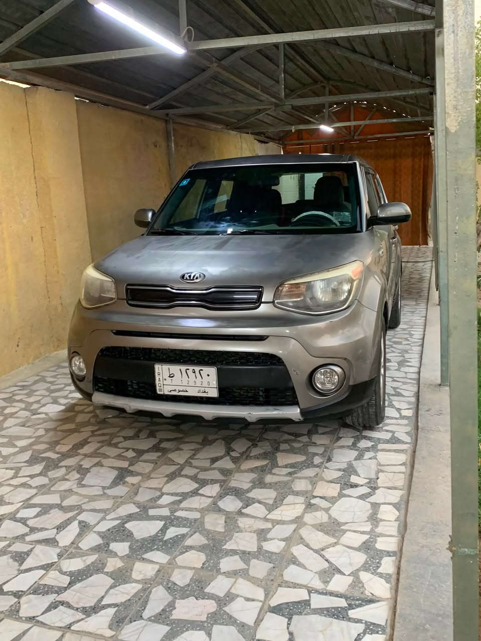 السلام عليكم
كيا صول موديل 17 وارد امريكي حادثه جاملغ خلفي بدون دواخل بدون ايرباك السياره جديدة ماشية 64 جاهزة من كلشي تخم تاير باتري كير محرك كلة جديد السعر 98 وبيه مجال بصيط مكاني بغداد مكلف بل نشر اتصل على صاحب الرقم ***********
