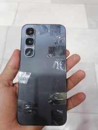 هوت 60 • ٢٥٦ • كارتونه وسماعات