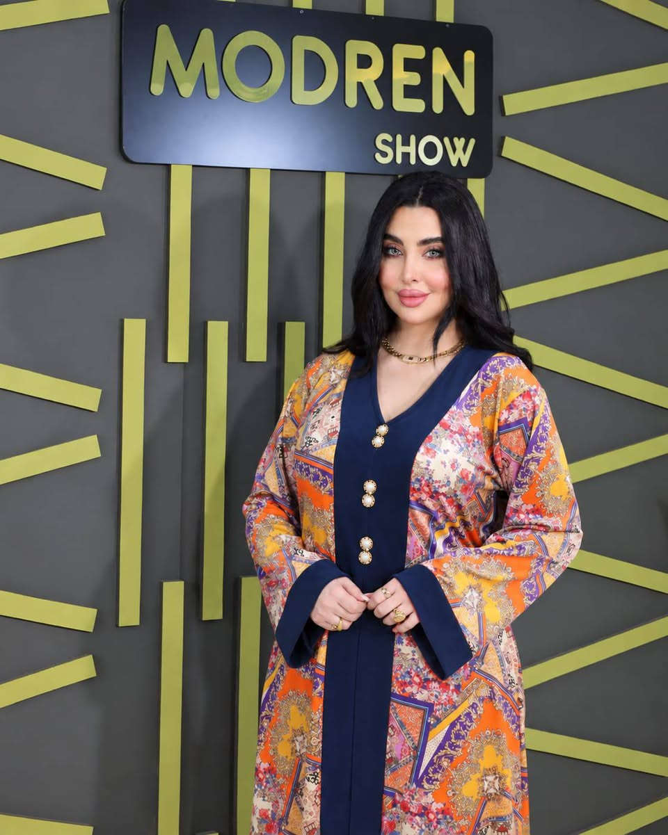 ميحتاج نحجي بضاعتنا هي تحجي 
حبايب بالنسبه للبنات الي عبالهن قديفه جافه وثكيله. ومايلبسن شتوي 
ترى قماشهن  سوفت اوربي 
القماش الفرنسي يكون قديفه بارده جدااااا مخمليه وطريه 
مو ثكيله ابدددددد تلبسينها بجو معتدل اصلا مو بارد
للحجز والاستفسار واتساب 
***********
https://chat.whatsapp.com/GTIghJ2qWU66DQzFFVI4nR
