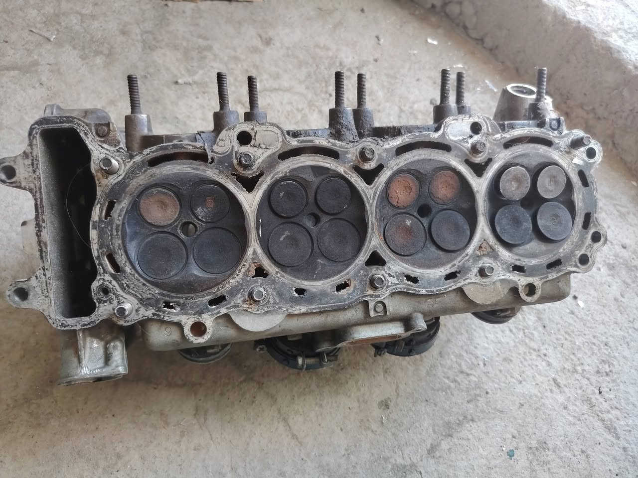 السلام عليكم غراض بطح CBr954 rr للبيع عل شغل كور كامل ما بي أي خل مكاني بغداد ***********
