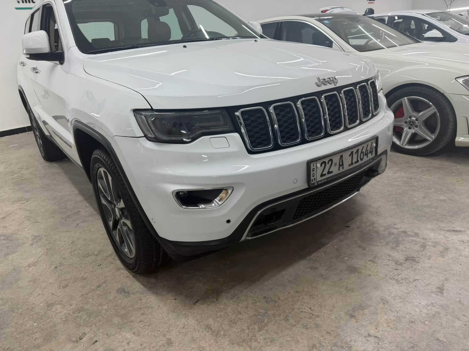 موديل ١٨ خليجيه وكاله ليث العبيدي السياره مكفوله من الصبغ والضربه بيه سحبه كرت في الجاملغ الأيمن فقط كد إصبعين حداديه تخم تاير السياره فول بنراما حساس امامي خلفي زراك لايت مري كهرباء فوريل توقف ذاتي اوتوبريك كشنات كهربائي خزن ميموري جنطه كهربائيه سياره جاهزه مكينه شاديله بساتم ١٤ يعني أتخلي بانزين عادي محسن رقم أربيل تريد وكاله اوتحويل ماشيه ٨٥ كيلو سياره جاهزه من كشي ستيرن كهربائي سياره فول السعر ٢١٥ وسعره بلاش جاهزه العنوان بغداد بلديات قرب تقاطع المصرف ***********
