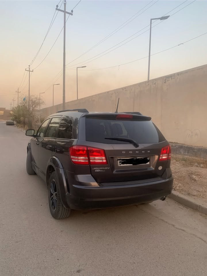 السلام عليكم
دوج جورني ٢٠١٨ كلين تايتل سبعه راكب محرك ٢٤٠٠ تبريد قطعه وحده 

للتفاصيل اكثر اتصال***********
